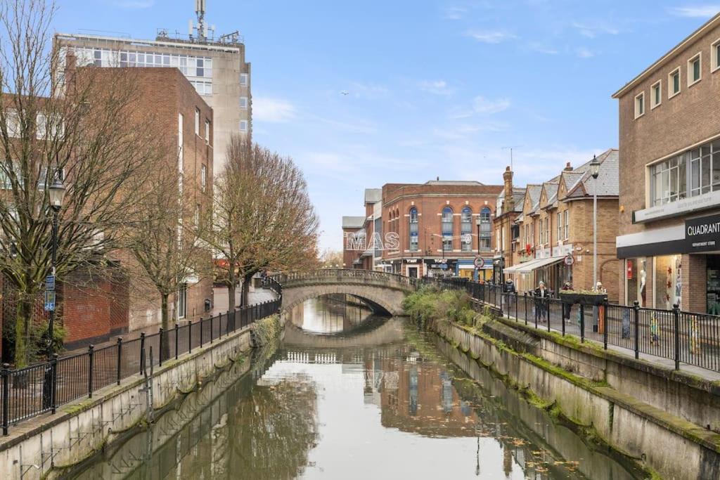 Chelmsford Centre View Sleep 4 Next Chelmer Canal Exterior foto